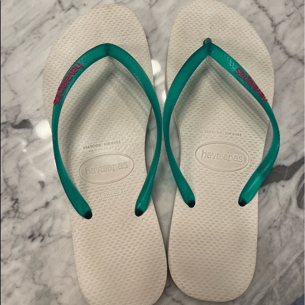 Havaianas white and green flip flops